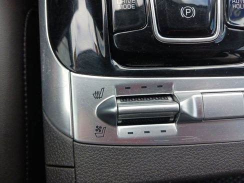 Used 2024 Kia Carnival SX image 24