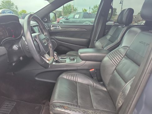 Used 2017 Jeep Grand Cherokee SRT AWD/4WD image 18