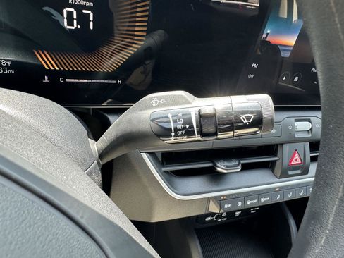Used 2025 Kia K4 FWD image 22