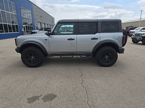 Used 2023 Ford Bronco Wildtrak AWD/4WD image 3