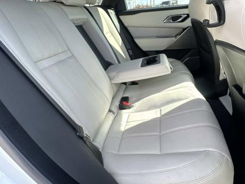 Used 2022 Land Rover Range Rover Velar R-Dynamic S image 11