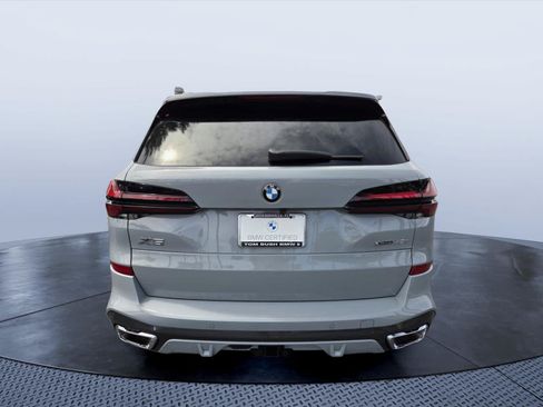 Used 2026 BMW X5 xDrive40i w/ M Sport Package AWD/4WD image 5