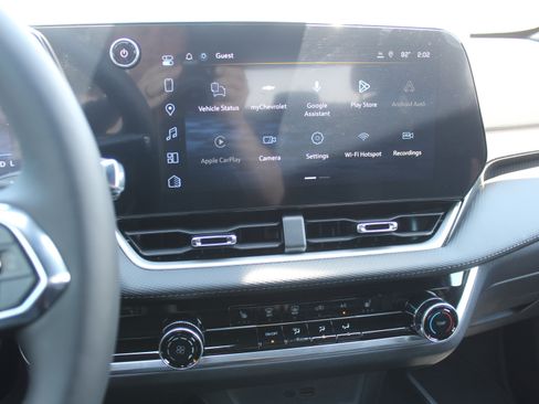 New 2027 Chevrolet Equinox LT w/ Safety and Technology Package AWD/4WD image 13