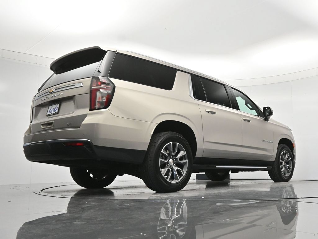 Certified 2024 Chevrolet Suburban LT w/ LT Signature Plus Package AWD/4WD image 44