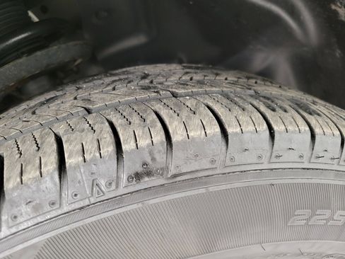 Used 2019 Jeep Cherokee Limited image 4