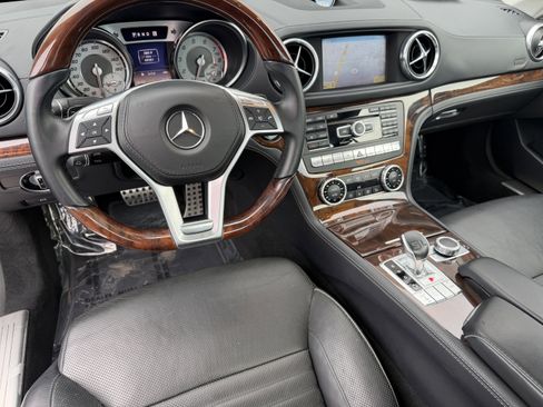 Used 2013 Mercedes-Benz SL 550 image 17