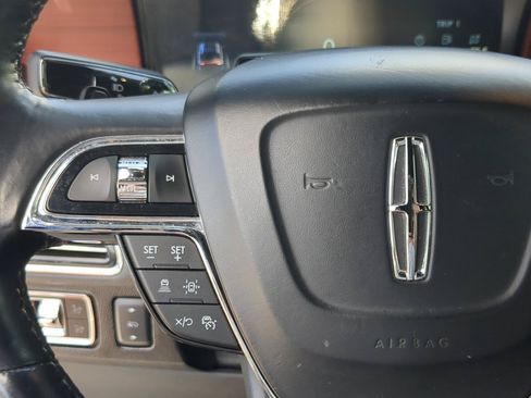 Used 2023 Lincoln Navigator Reserve AWD/4WD image 13