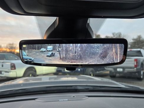 Used 2024 RAM 2500 Laramie w/ Sport Appearance Package image 19