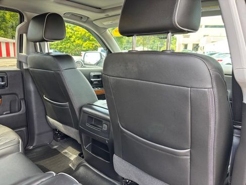 Used 2018 Chevrolet Silverado 1500 High Country AWD/4WD image 25