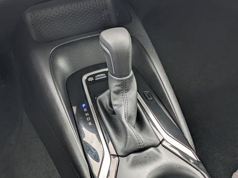 Used 2025 Toyota Corolla SE image 12