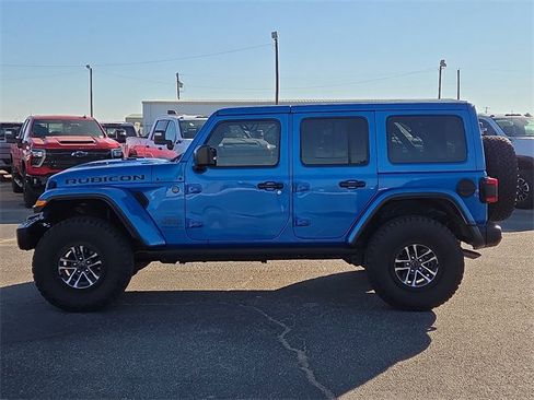 Used 2024 Jeep Wrangler Unlimited Rubicon 392 image 2