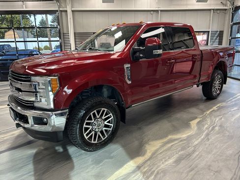 Used 2017 Ford F250 Lariat w/ Lariat Ultimate Package image 36