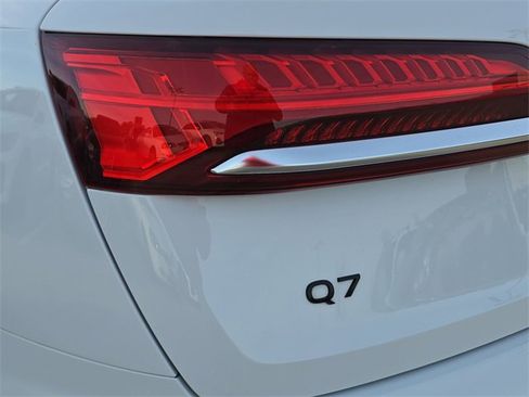 Used 2025 Audi Q7 2.0T Premium image 39