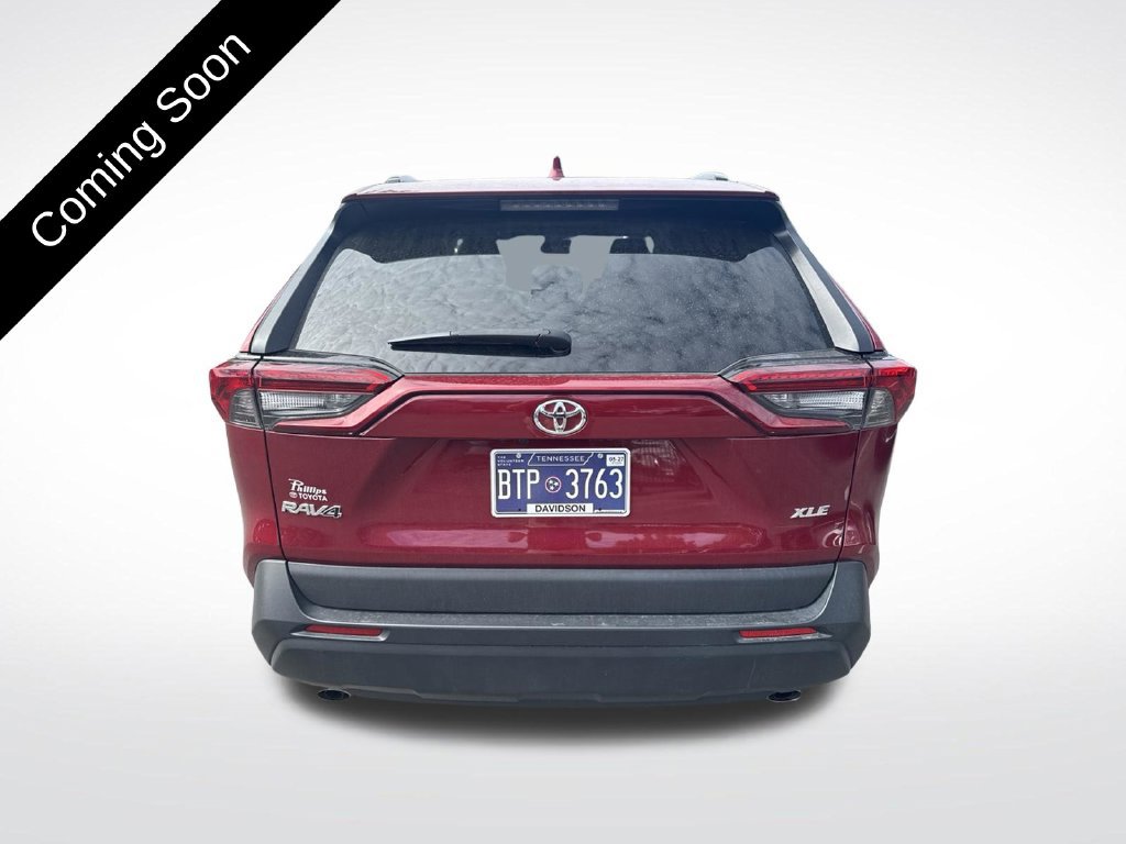 Used 2021 Toyota RAV4 XLE Premium FWD image 5
