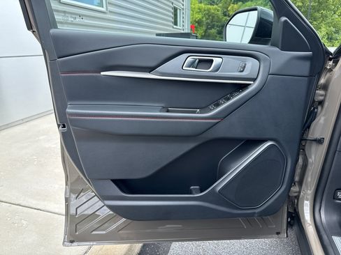 New 2026 Ford Explorer ST-Line w/ ST-Line Street Pack AWD/4WD image 27