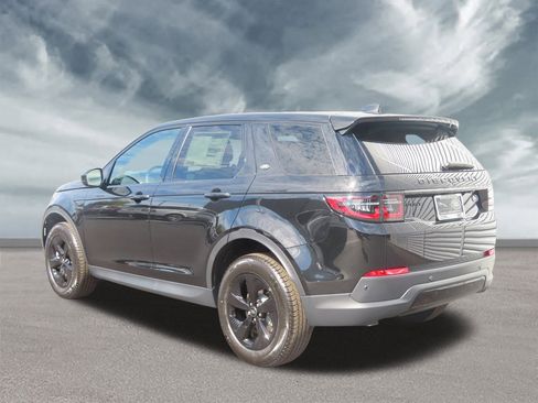 Used 2023 Land Rover Discovery Sport S image 2