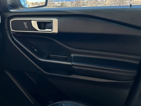 Used 2020 Ford Explorer XLT w/ Equipment Group 202A image 25