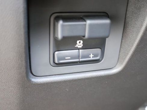 Used 2024 GMC Canyon Elevation w/ Convenience Package RWD image 23