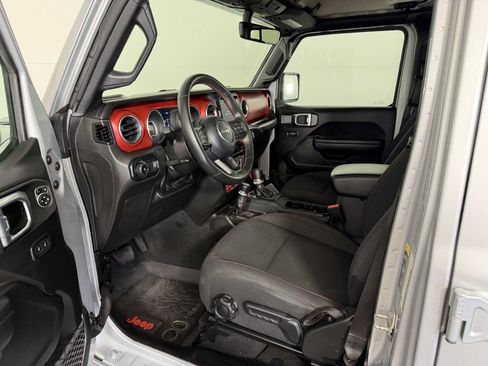 Used 2023 Jeep Wrangler Unlimited Rubicon w/ LED Lighting Group AWD/4WD image 20