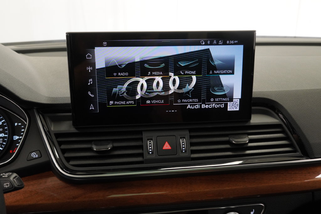 Used 2023 Audi Q5 2.0T Premium w/ Convenience Package AWD/4WD image 18