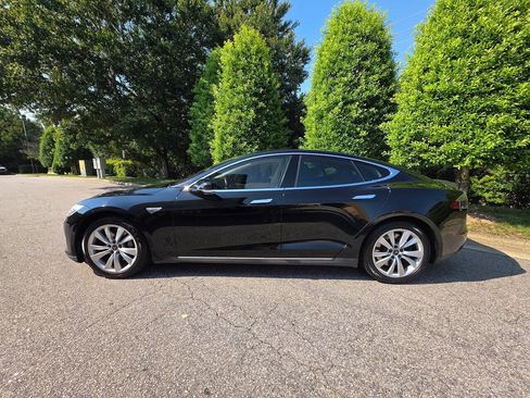 Used 2014 Tesla Model S P85 RWD image 2