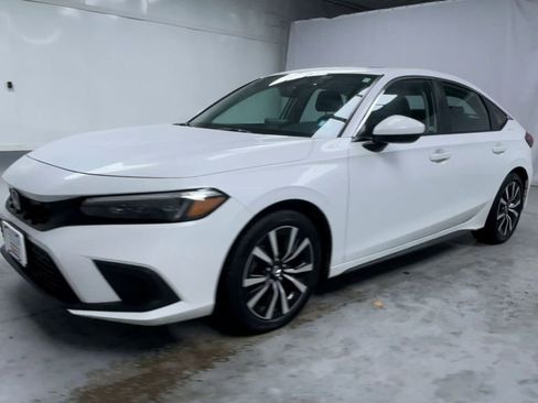 Used 2024 Honda Civic EX-L image 4