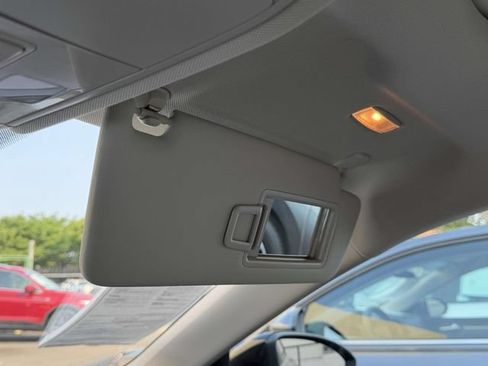 Certified 2023 Volkswagen Jetta SE w/ Panoramic Sunroof Package FWD image 35