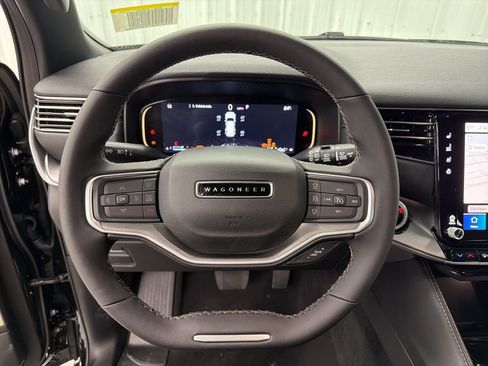 New 2025 Jeep Wagoneer 4WD image 21