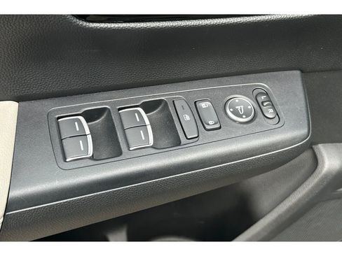 Used 2024 Honda CR-V EX-L image 12