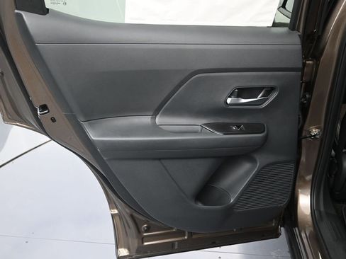 New 2026 Nissan Kicks SR FWD image 19