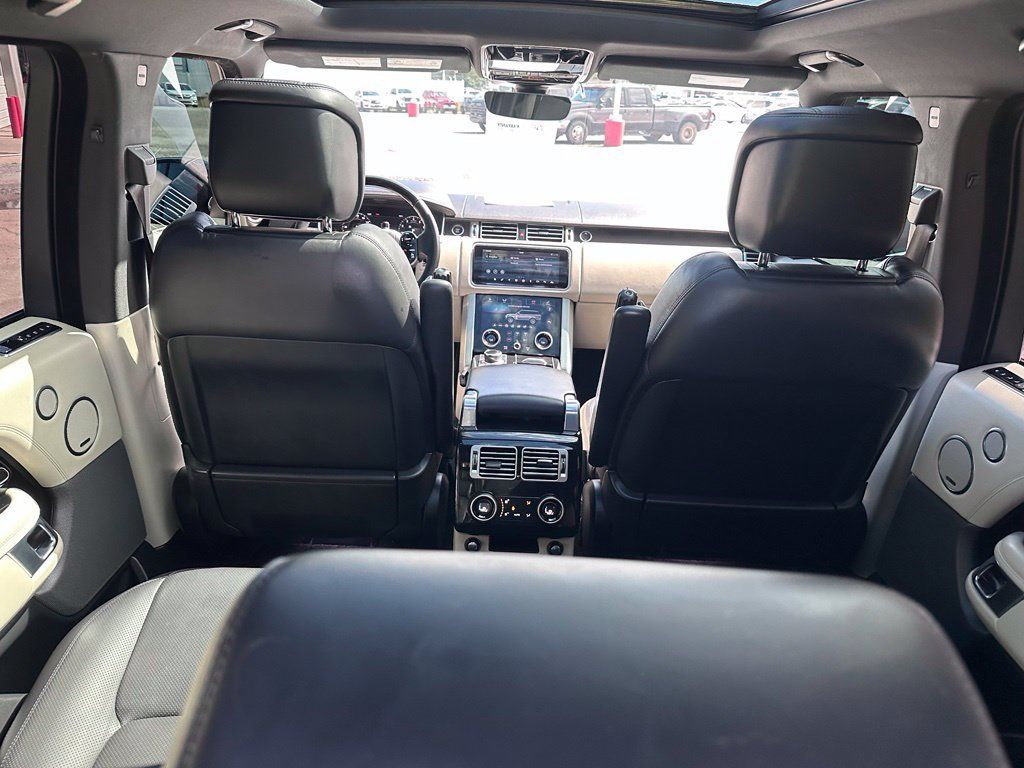 Used 2020 Land Rover Range Rover HSE AWD/4WD image 28