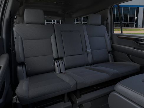 New 2026 Chevrolet Suburban LS RWD image 17