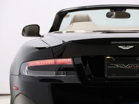 Used 2015 Aston Martin DB9 Volante Carbon Edition Convert image 59
