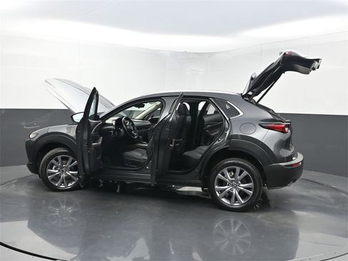 Used 2023 MAZDA CX-30 AWD 2.5 S w/ Premium Package image 37