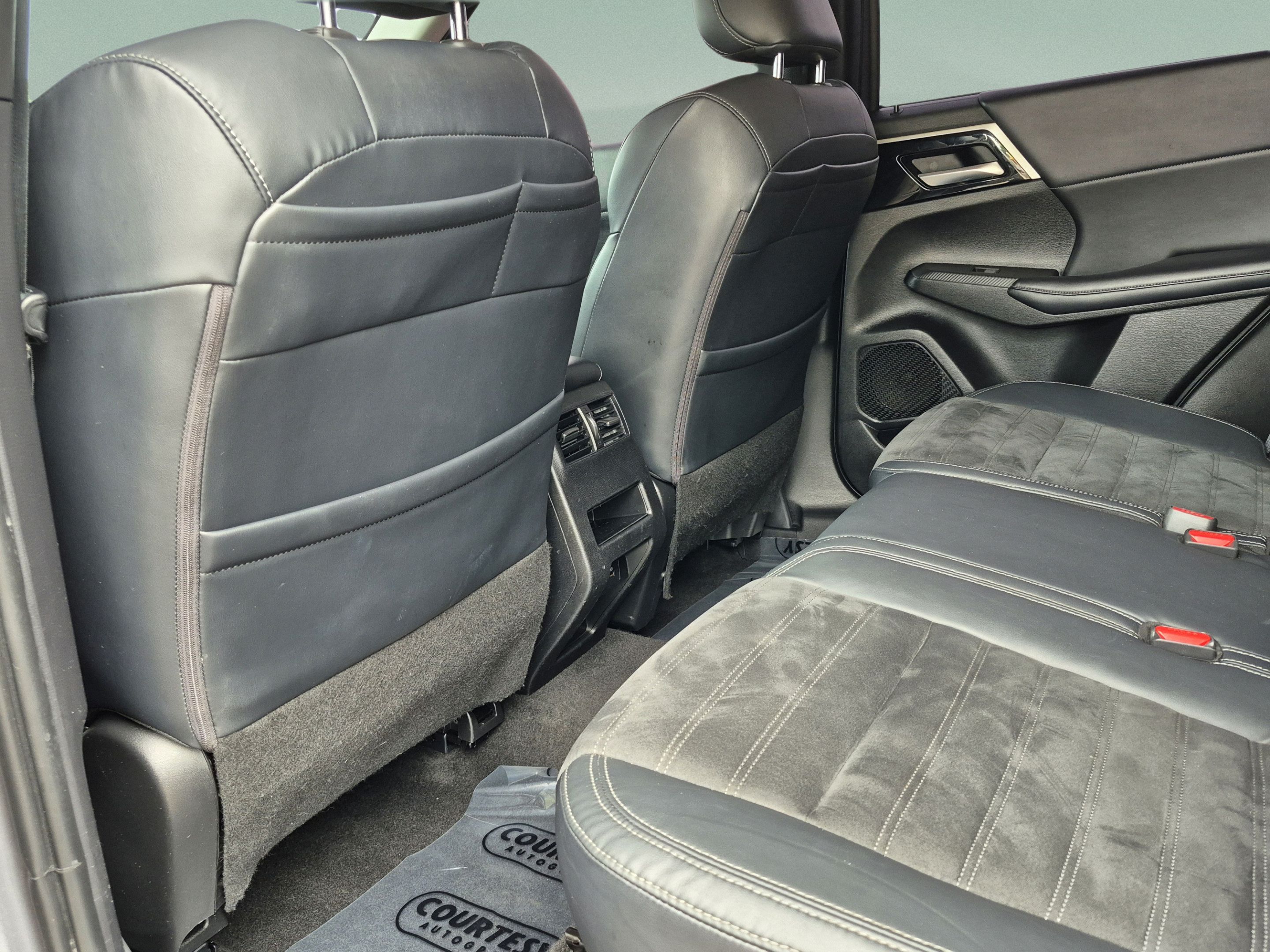 Used 2022 Mitsubishi Outlander SE FWD image 16
