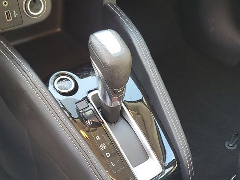 Used 2020 Nissan Kicks SV image 28