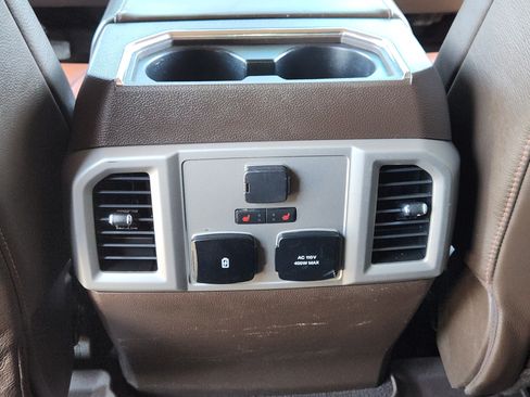 Used 2022 Ford F250 King Ranch w/ King Ranch Ultimate Package AWD/4WD image 30