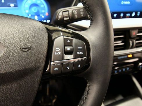 Used 2025 Ford Escape Platinum image 21