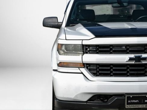 Used 2016 Chevrolet Silverado 1500 Custom w/ Custom Convenience Package RWD image 40
