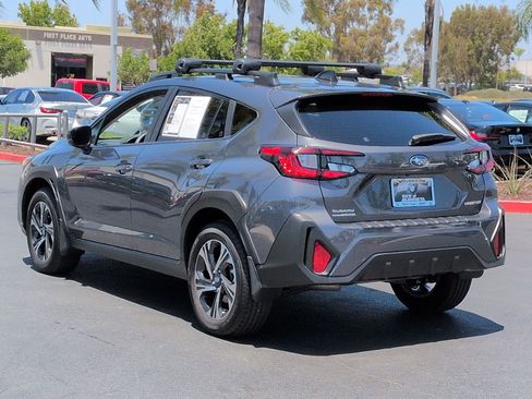 Used 2025 Subaru Crosstrek 2.5i Premium AWD/4WD image 8