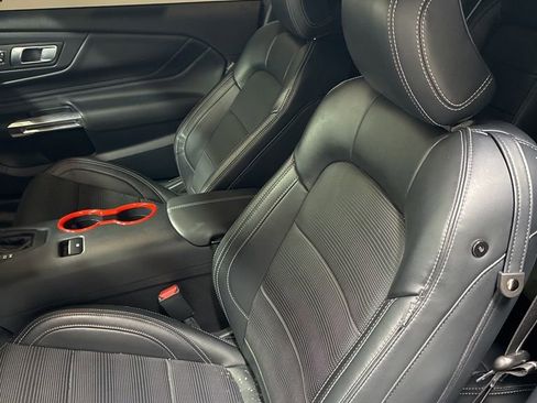 Used 2024 Ford Mustang GT Premium image 9