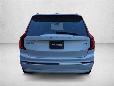 New 2026 Volvo XC90 T8 Ultra w/ Protection Package AWD/4WD image 7