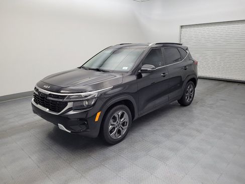 Used 2024 Kia Seltos S AWD/4WD image 2