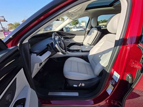 New 2026 Lincoln Nautilus Reserve image 8