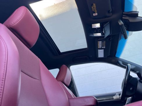 Used 2020 Lexus GX 460 Premium w/ Premium Package image 18