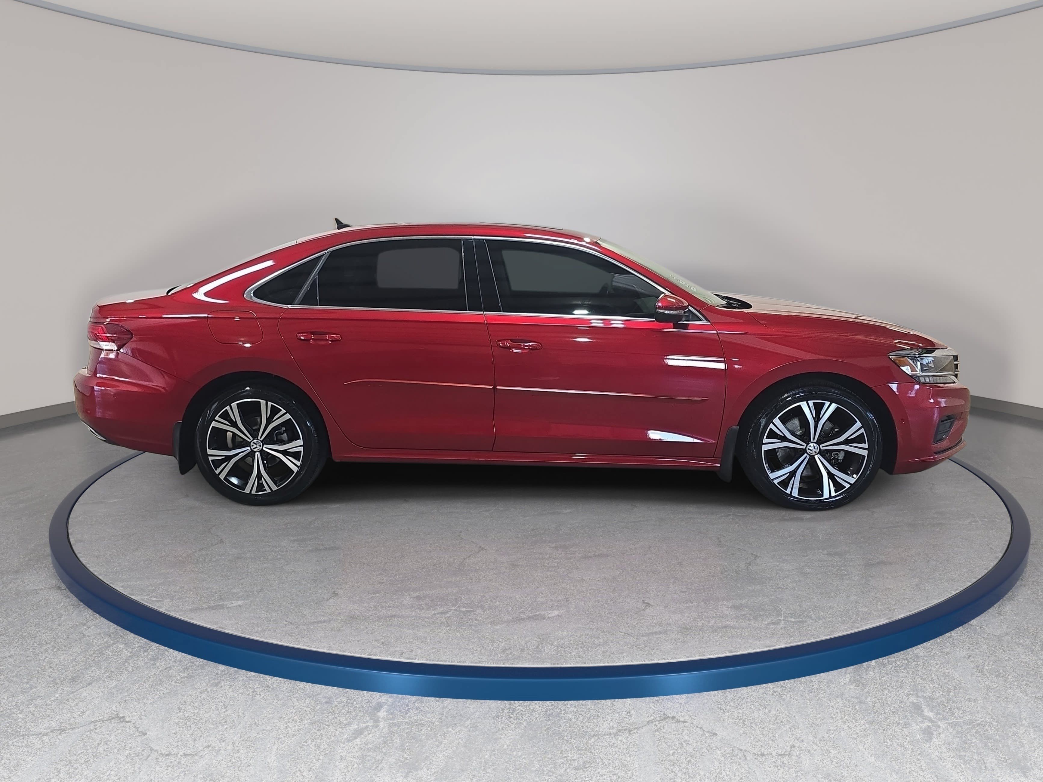 Used 2020 Volkswagen Passat 2.0T SEL FWD image 5