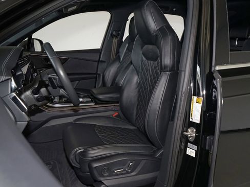 Used 2023 Audi SQ7 Prestige AWD/4WD image 3