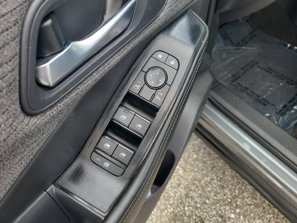 Certified 2023 Nissan Rogue SV FWD image 13