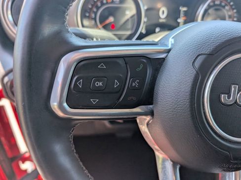 Used 2022 Jeep Wrangler Unlimited Sahara w/ Cold Weather Group AWD/4WD image 15