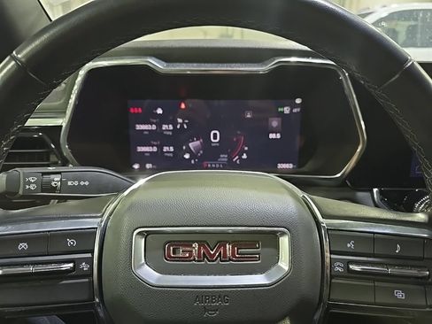 Used 2024 GMC Canyon Elevation RWD image 12